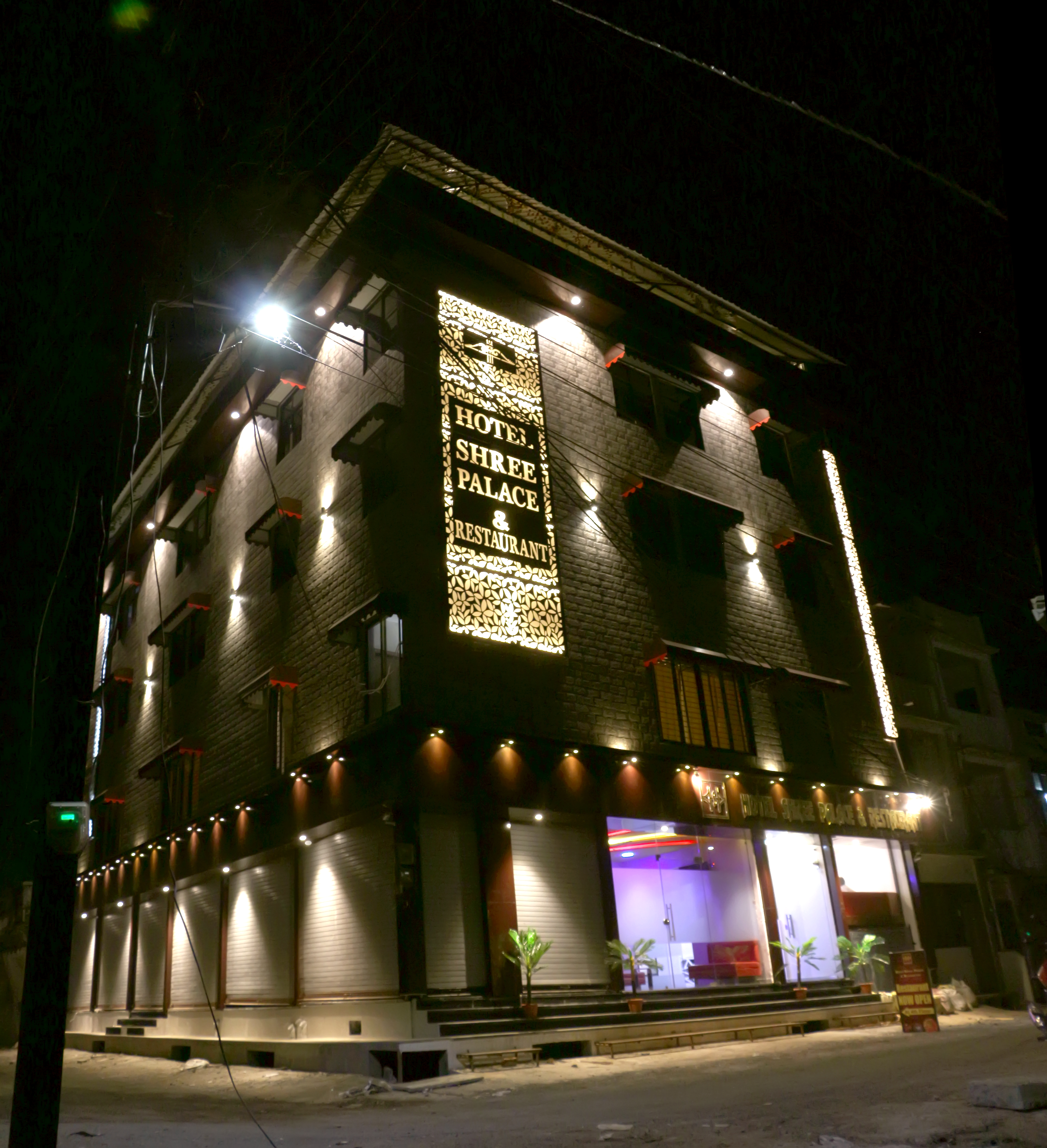 Hotel Shree Palace Dining